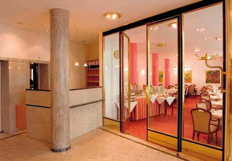 Yggotel Spurv Berlín 3*,